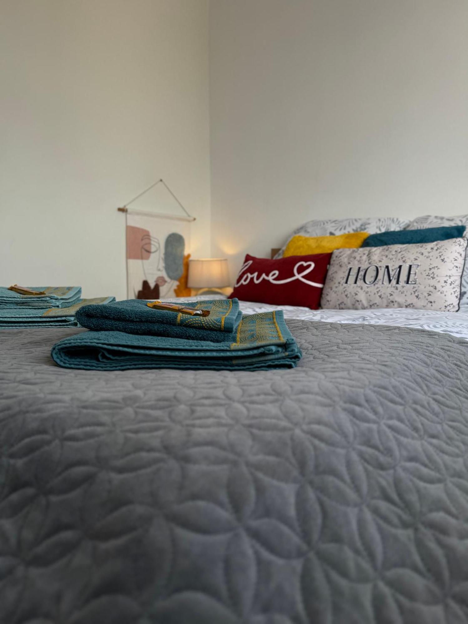 Apartament -Jak W Domu- Czeladz 60M2 Centrum Katowic 10Km Buitenkant foto